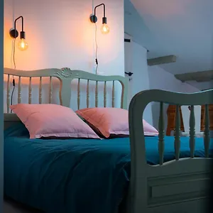 Ce Petit Chemin Bed & Breakfast